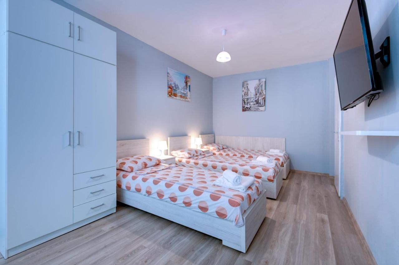 Daisy - 3 Room And Kitchen Apartment In Lazur Бургас Экстерьер фото