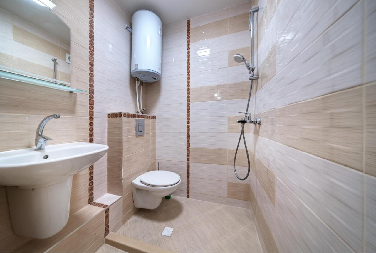 Daisy - 3 Room And Kitchen Apartment In Lazur Бургас Экстерьер фото
